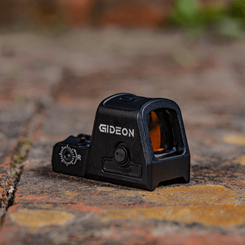 Gideon Optics Pebble micro red dot on bricks
